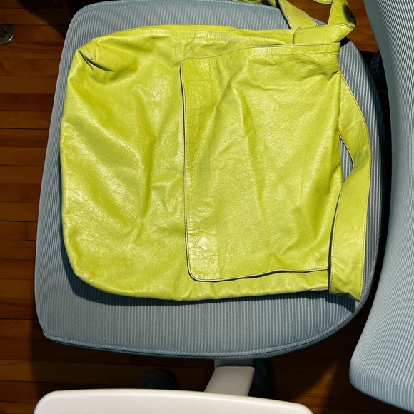 Vintage Rudsak leather tote bag in bright green - Picture 9 of 14